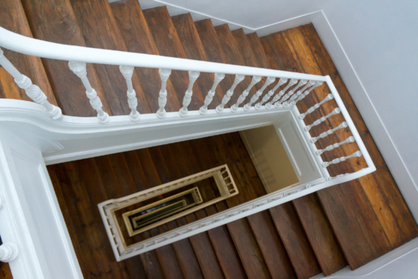 Ensure clean and safe stairwells with regular and thorough maintenance.